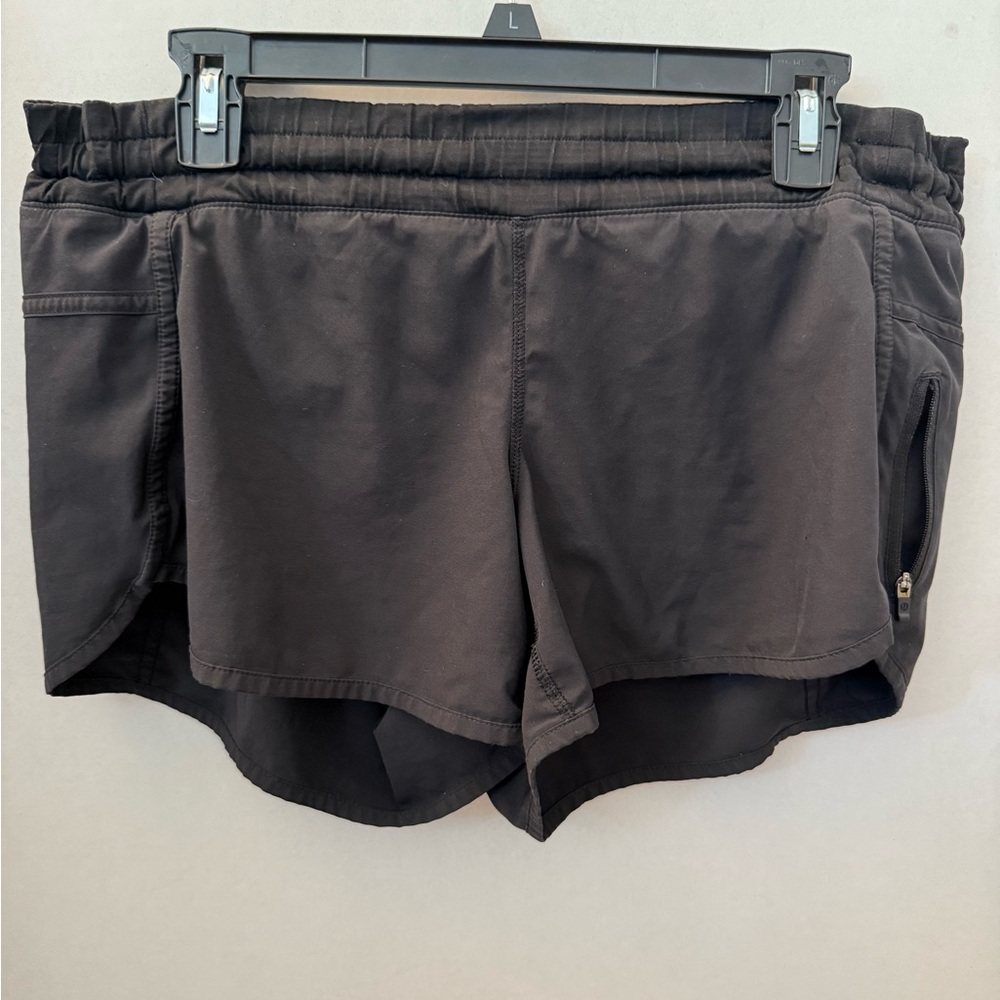 Lululemon - Women's Black Shorts